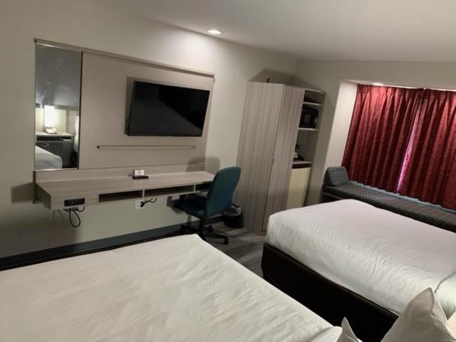 Microtel Inn And Suites Clarksville Kültér fotó