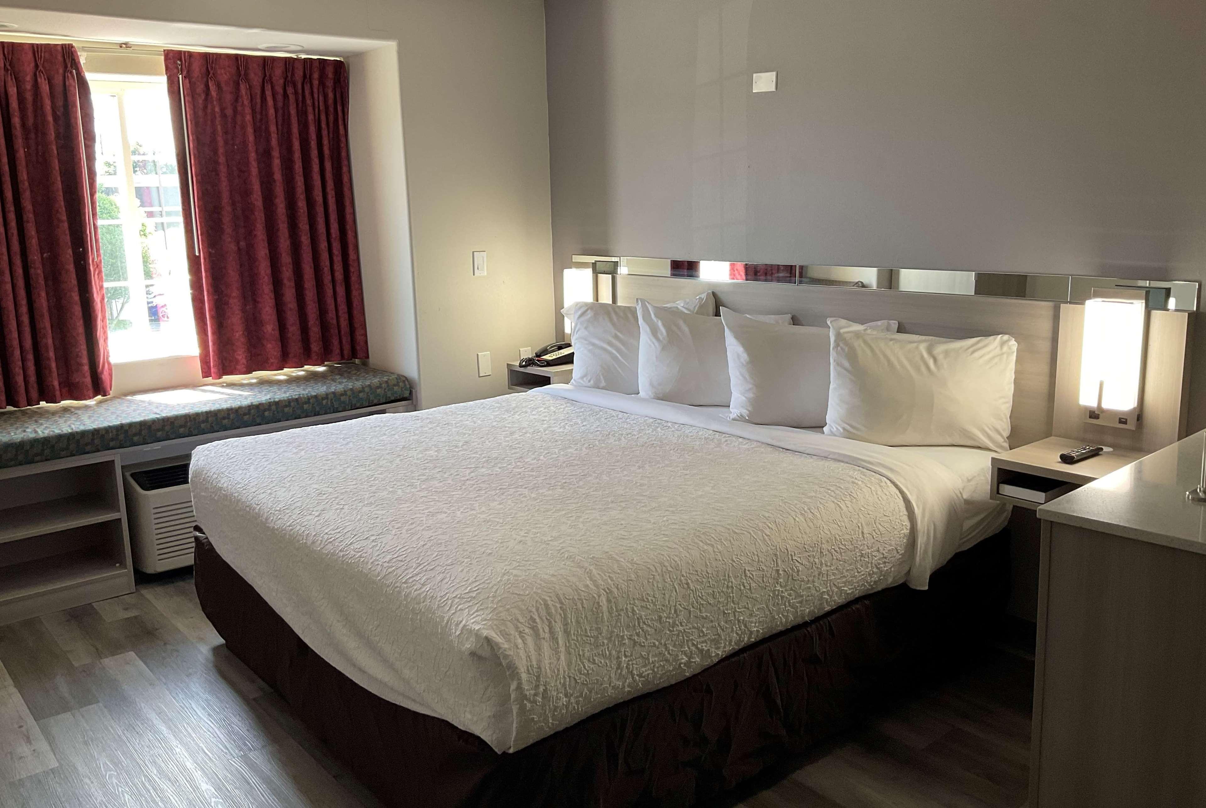 Microtel Inn And Suites Clarksville Kültér fotó