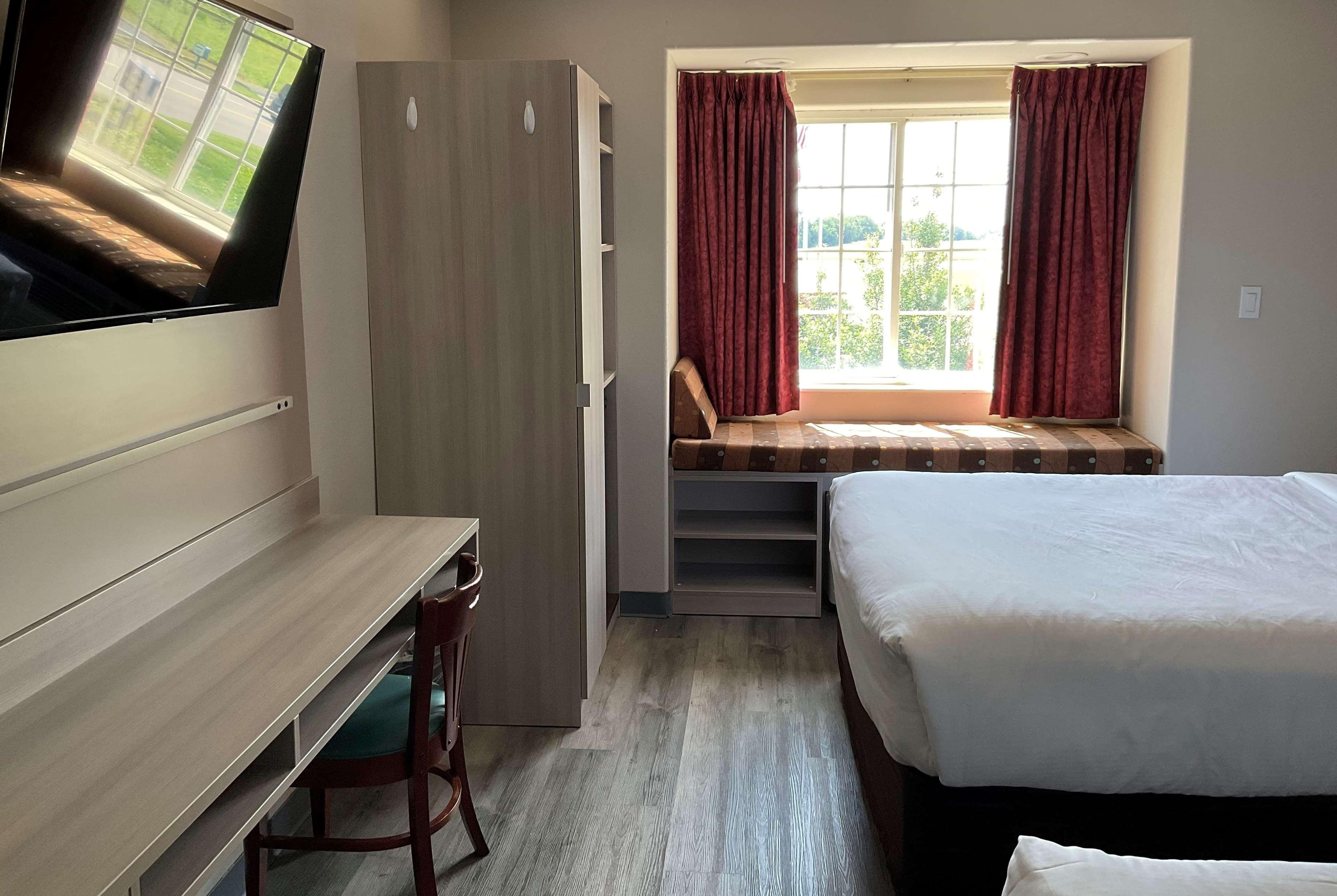Microtel Inn And Suites Clarksville Kültér fotó